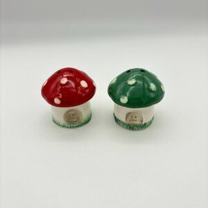 Cracker Barrel Salt Pepper Shakers, Mushroom Houses UNUSED Kitchen Table Decor